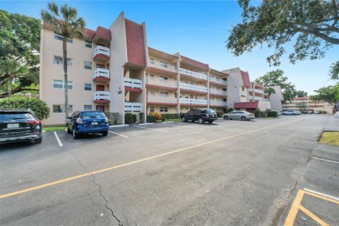 Condo in Margate, Florida, 2 bedrooms  № 2081773 - photo 4