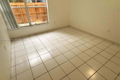 Copropriété à louer à Miami, Floride: 2 chambres, 112.41 m2 № 1964168 - photo 7