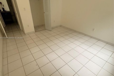Copropriété à louer à Miami, Floride: 2 chambres, 112.41 m2 № 1964168 - photo 9