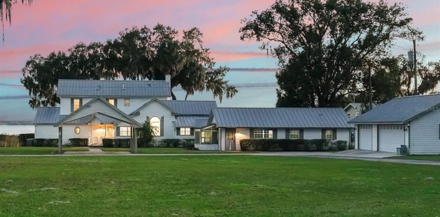 Villa ou maison à Ocklawaha, Floride 6 chambres, 460.24 m2 № 988501
