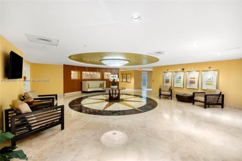 Снять в аренду кондоминиум в Майами, Флорида 1 спальня, 70.51м2, № 1970997 - фото 21