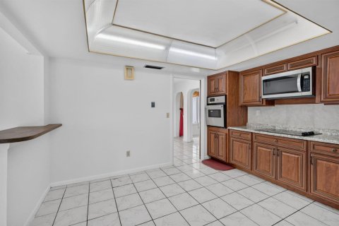 Villa ou maison à vendre à Pembroke Pines, Floride: 3 chambres, 169.08 m2 № 2433934 - photo 14