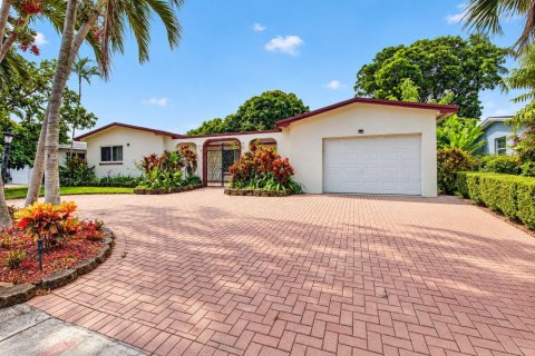 Villa ou maison à vendre à Pembroke Pines, Floride: 3 chambres, 169.08 m2 № 2433934 - photo 4