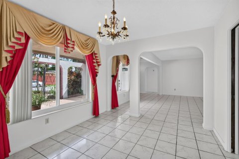 Villa ou maison à vendre à Pembroke Pines, Floride: 3 chambres, 169.08 m2 № 2433934 - photo 11