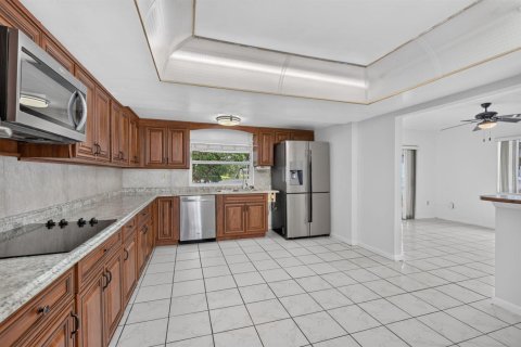 Villa ou maison à vendre à Pembroke Pines, Floride: 3 chambres, 169.08 m2 № 2433934 - photo 12