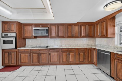 Villa ou maison à vendre à Pembroke Pines, Floride: 3 chambres, 169.08 m2 № 2433934 - photo 16