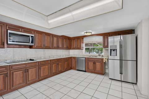 Villa ou maison à vendre à Pembroke Pines, Floride: 3 chambres, 169.08 m2 № 2433934 - photo 15