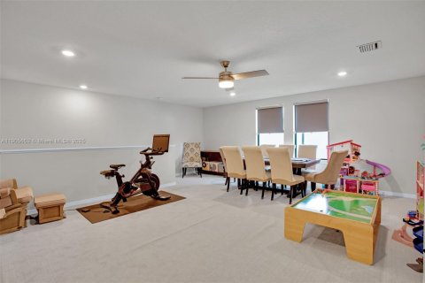 Casa en venta en Tamarac, Florida, 5 dormitorios, 265.7 m2 № 1967009 - foto 23