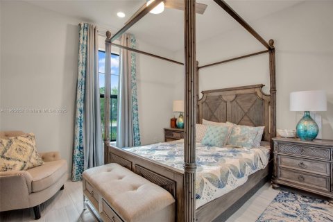 Casa en venta en Tamarac, Florida, 5 dormitorios, 265.7 m2 № 1967009 - foto 21