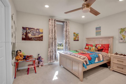 Casa en venta en Tamarac, Florida, 5 dormitorios, 265.7 m2 № 1967009 - foto 26