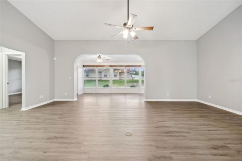 Casa en venta en Leesburg, Florida, 3 dormitorios, 182.46 m2 № 2095281 - foto 12
