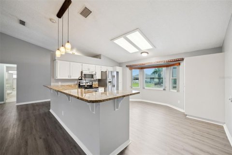 Casa en venta en Leesburg, Florida, 3 dormitorios, 182.46 m2 № 2095281 - foto 8