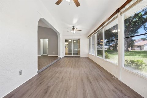 Casa en venta en Leesburg, Florida, 3 dormitorios, 182.46 m2 № 2095281 - foto 27