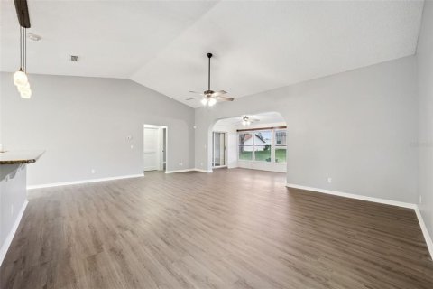Casa en venta en Leesburg, Florida, 3 dormitorios, 182.46 m2 № 2095281 - foto 11
