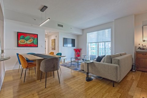 Copropriété à vendre à Miami, Floride: 1 chambre, 83.05 m2 № 1973118 - photo 1