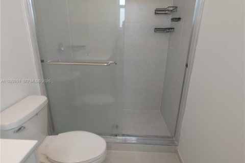 Townhouse in Homestead, Florida 3 bedrooms, 139.35 sq.m. № 2039044 - photo 8