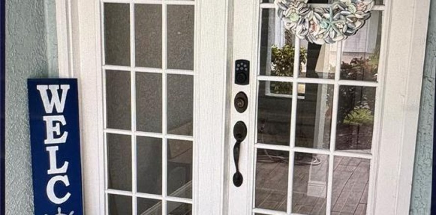 Townhouse in Indian Rocks Beach, Florida 3 bedrooms, 145.48 sq.m. № 2114665