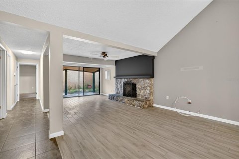 Casa en venta en New Port Richey, Florida, 2 dormitorios, 89.46 m2 № 1907026 - foto 5