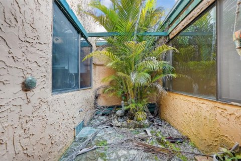 Casa en venta en New Port Richey, Florida, 2 dormitorios, 89.46 m2 № 1907026 - foto 26