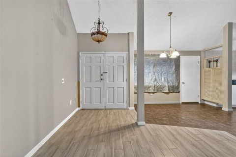 Casa en venta en New Port Richey, Florida, 2 dormitorios, 89.46 m2 № 1907026 - foto 8