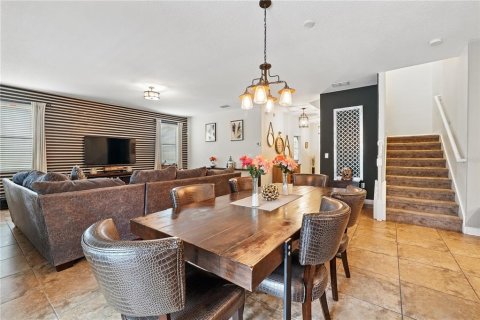 Villa ou maison à vendre à Davenport, Floride: 7 chambres, 310.2 m2 № 1578443 - photo 12