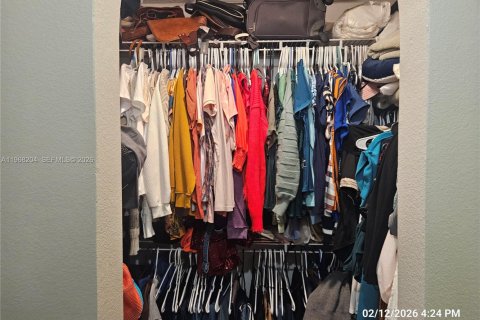 Casa en venta en Deltona, Florida, 4 dormitorios, 194.91 m2 № 2031502 - foto 18