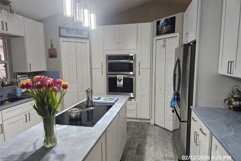 Casa en venta en Deltona, Florida, 4 dormitorios, 194.91 m2 № 2031502 - foto 6