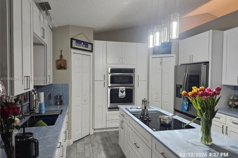 Casa en venta en Deltona, Florida, 4 dormitorios, 194.91 m2 № 2031502 - foto 7