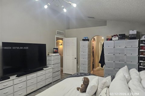 Casa en venta en Deltona, Florida, 4 dormitorios, 194.91 m2 № 2031502 - foto 15