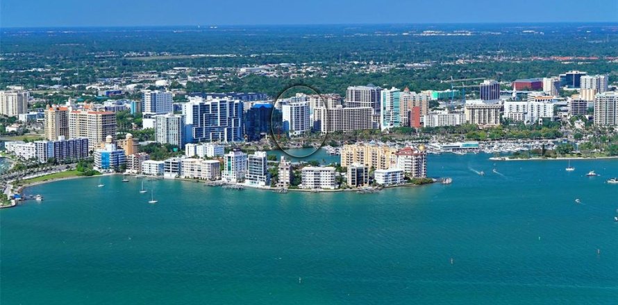 Condo in Sarasota, Florida, 3 bedrooms  № 2418521