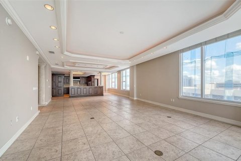 Condo in Sarasota, Florida, 3 bedrooms  № 2418521 - photo 29