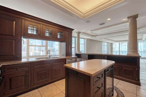 Condo in Sarasota, Florida, 3 bedrooms  № 2418521 - photo 21