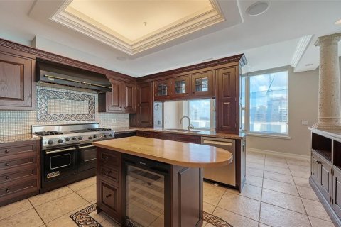 Condo in Sarasota, Florida, 3 bedrooms  № 2418521 - photo 20