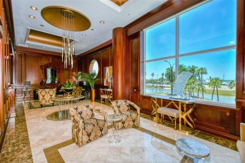 Condo in Sarasota, Florida, 3 bedrooms  № 2418521 - photo 13