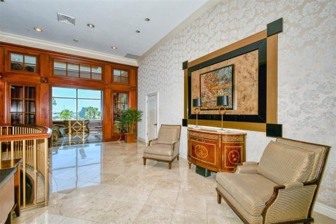 Condo in Sarasota, Florida, 3 bedrooms  № 2418521 - photo 12