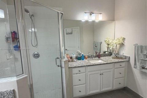 Touwnhouse à louer à Homestead, Floride: 3 chambres, 142.14 m2 № 1966397 - photo 18