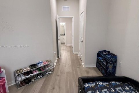 Touwnhouse à louer à Homestead, Floride: 3 chambres, 142.14 m2 № 1966397 - photo 24