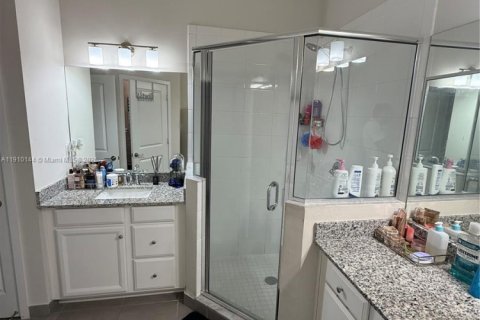 Touwnhouse à louer à Homestead, Floride: 3 chambres, 142.14 m2 № 1966397 - photo 17