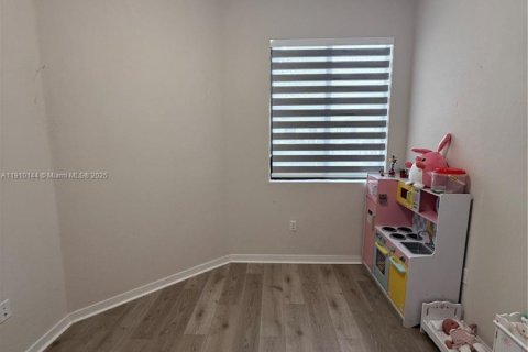 Touwnhouse à louer à Homestead, Floride: 3 chambres, 142.14 m2 № 1966397 - photo 27