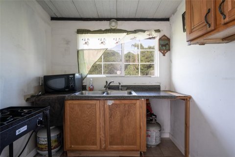 House in Deltona, Florida 3 bedrooms, 182.65 sq.m. № 2399050 - photo 21