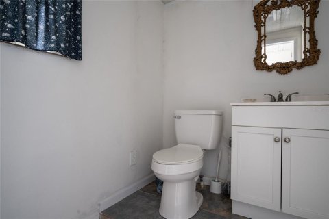 House in Deltona, Florida 3 bedrooms, 182.65 sq.m. № 2399050 - photo 22