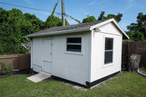 House in Deltona, Florida 3 bedrooms, 182.65 sq.m. № 2399050 - photo 25