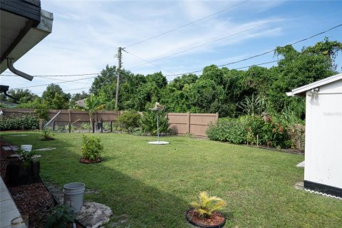 House in Deltona, Florida 3 bedrooms, 182.65 sq.m. № 2399050 - photo 26