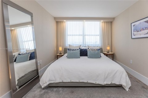Снять в аренду квартиру в Майами-Бич, Флорида 2 спальни, 104.98м2, № 2076949 - фото 15