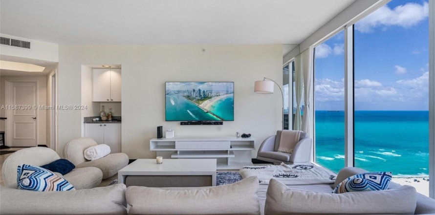 Condominio en Miami Beach, Florida, 2 dormitorios № 1868529