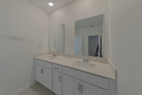 Casa en alquiler en Kissimmee, Florida, 4 dormitorios, 234.3 m2 № 1912901 - foto 15