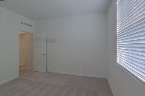 Casa en alquiler en Kissimmee, Florida, 4 dormitorios, 234.3 m2 № 1912901 - foto 13