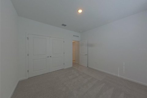Casa en alquiler en Kissimmee, Florida, 4 dormitorios, 234.3 m2 № 1912901 - foto 12