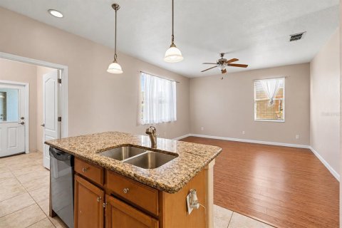 Adosado en venta en Winter Garden, Florida, 3 dormitorios, 162.67 m2 № 2430847 - foto 10