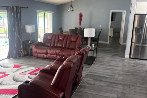 Casa en venta en Lake Worth, Florida, 3 dormitorios, 158.86 m2 № 2388430 - foto 5